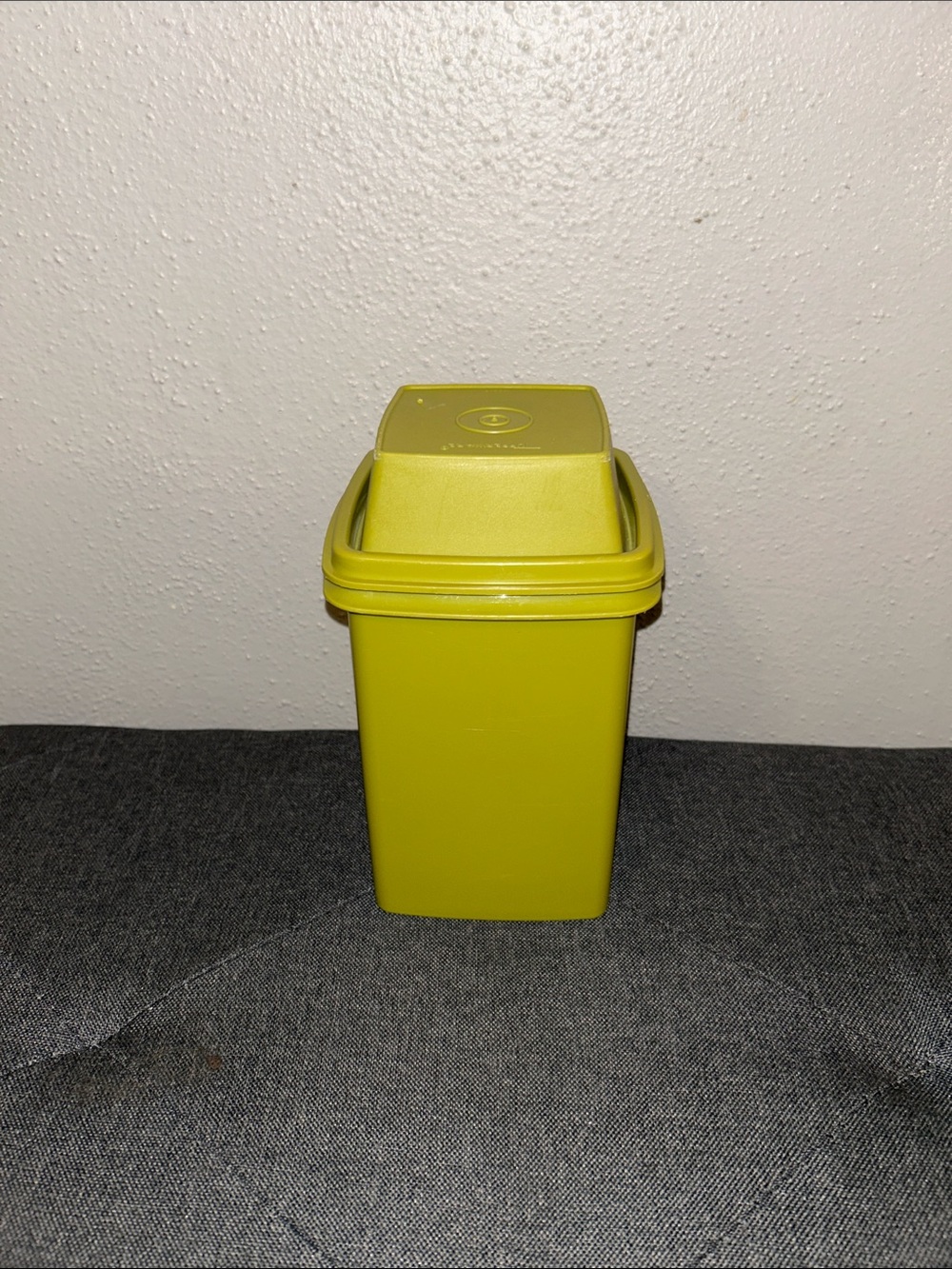 Tupperware Pickle Container